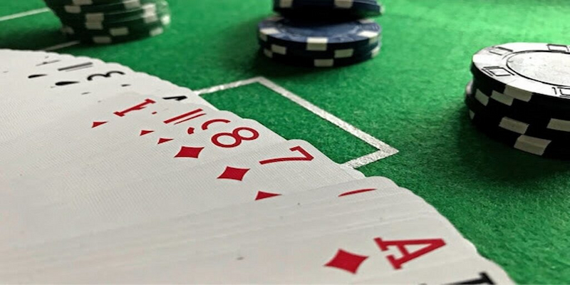 Top những game chơi bài 4 người hot tại Shbet